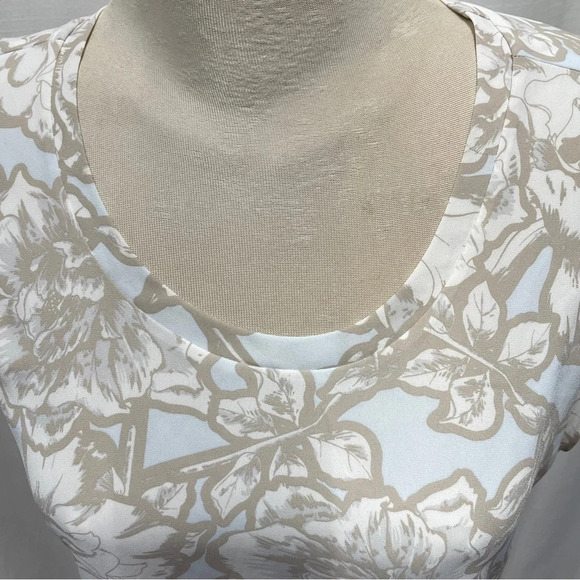 Printed Crepe Crew-Neck Cap Sleeve Blouse - Picture 7 of 10
